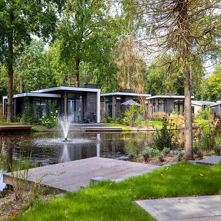 Spacious Near Veluwe Nyaraló *