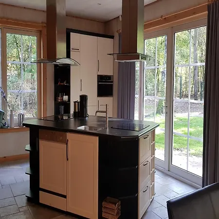 Spacious Near Veluwe *