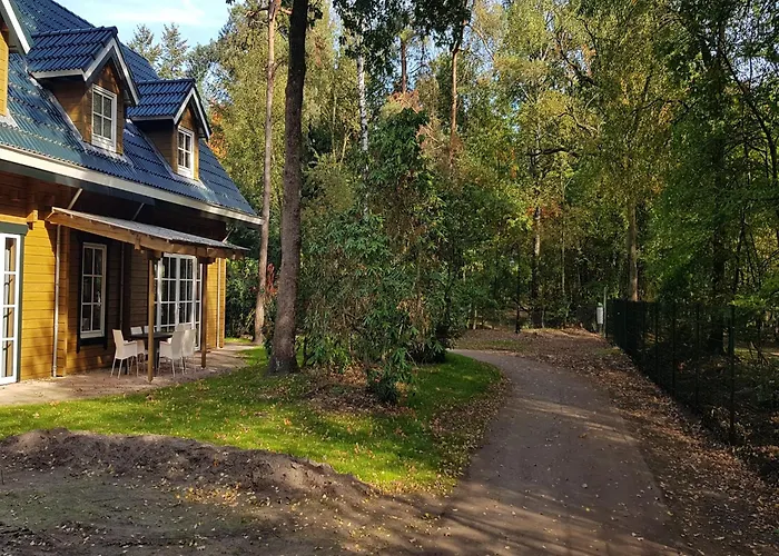 Spacious Near Veluwe Hoenderloo