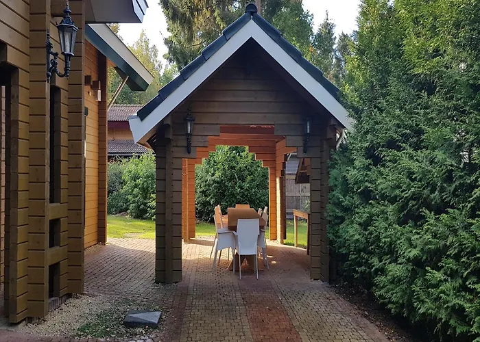 Vakantiehuis Spacious Near Veluwe Hoenderloo