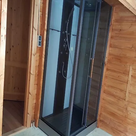 Spacious Near Veluwe *