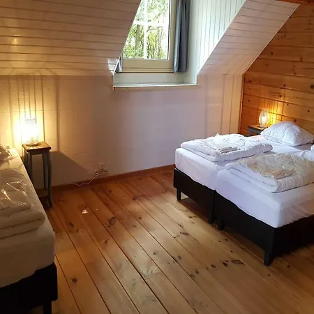 Spacious Near Veluwe Сasa de vacaciones *