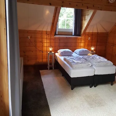 Spacious Near Veluwe *